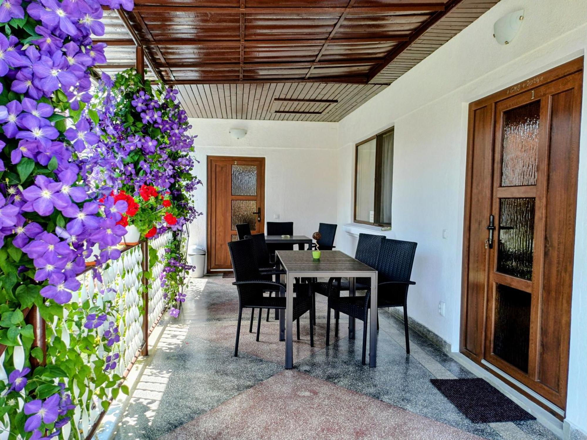Casa Sallai Apartment Совата Екстериор снимка